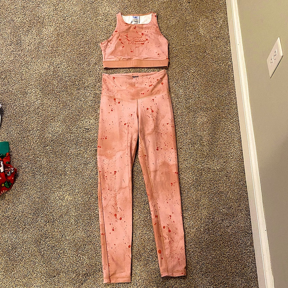 Les Mills crop tank and legging set
